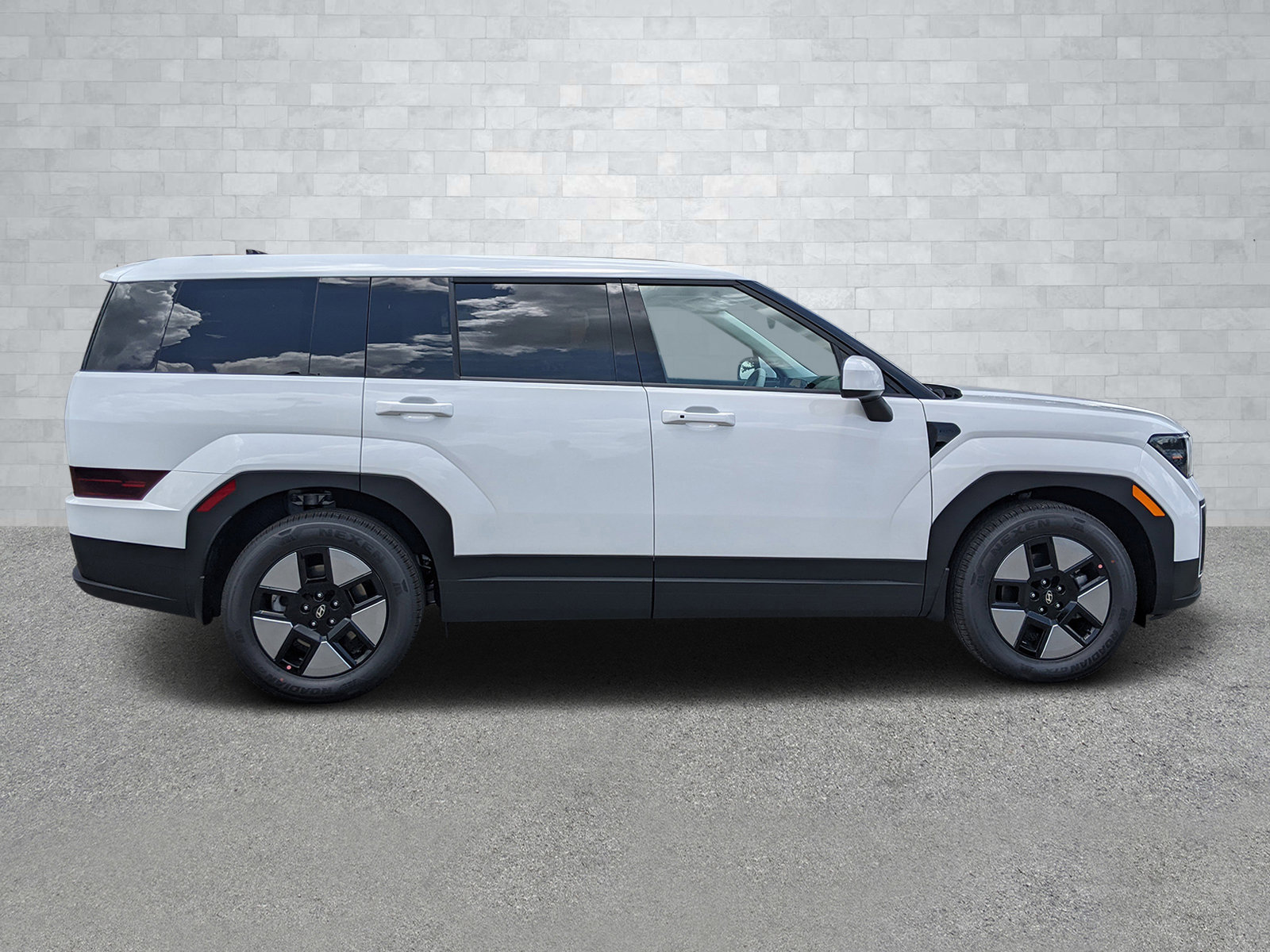 New 2026 Hyundai Santa Fe SE image 4