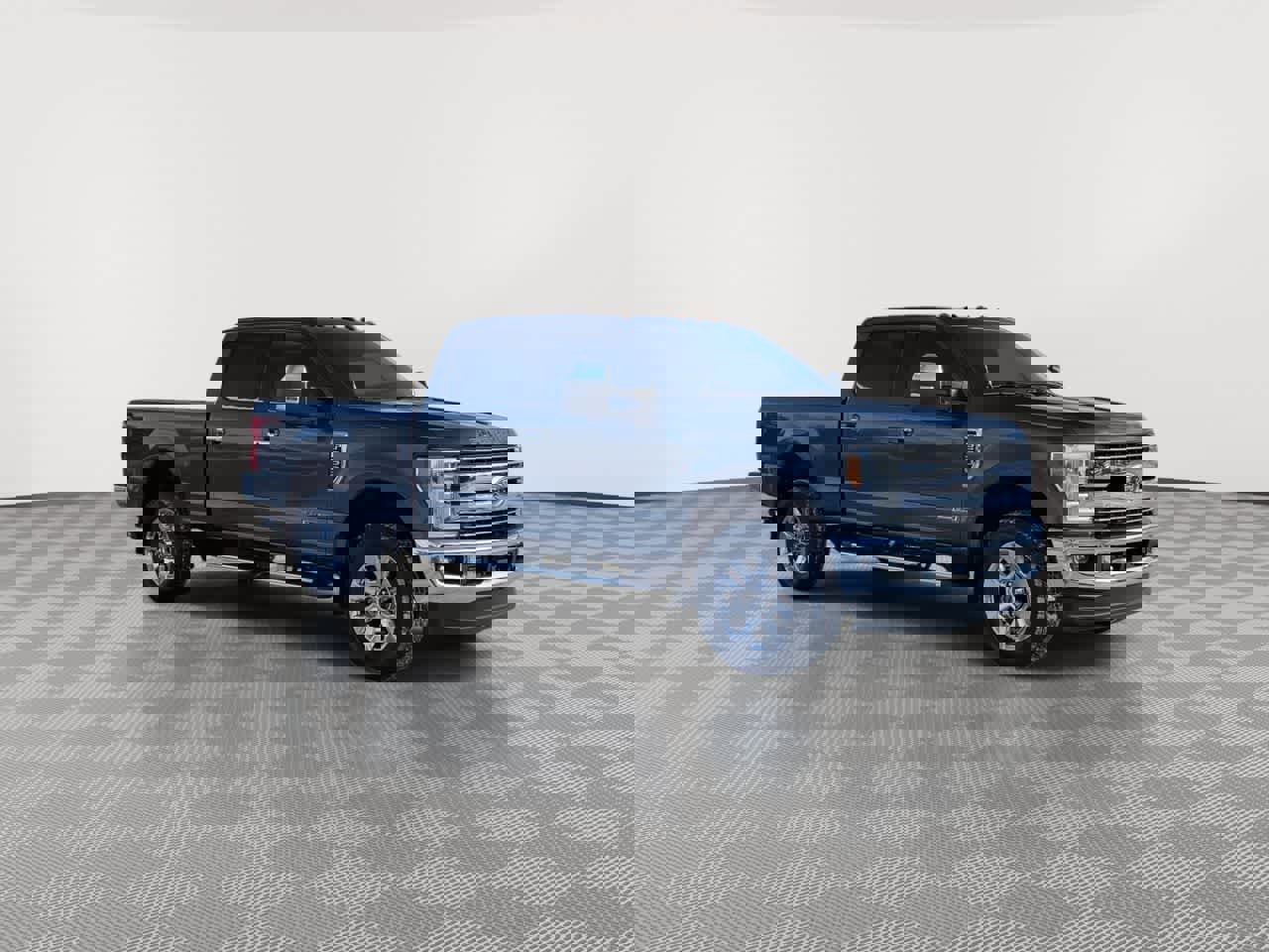 Used 2018 Ford F350 Lariat w/ Lariat Ultimate Package image 2