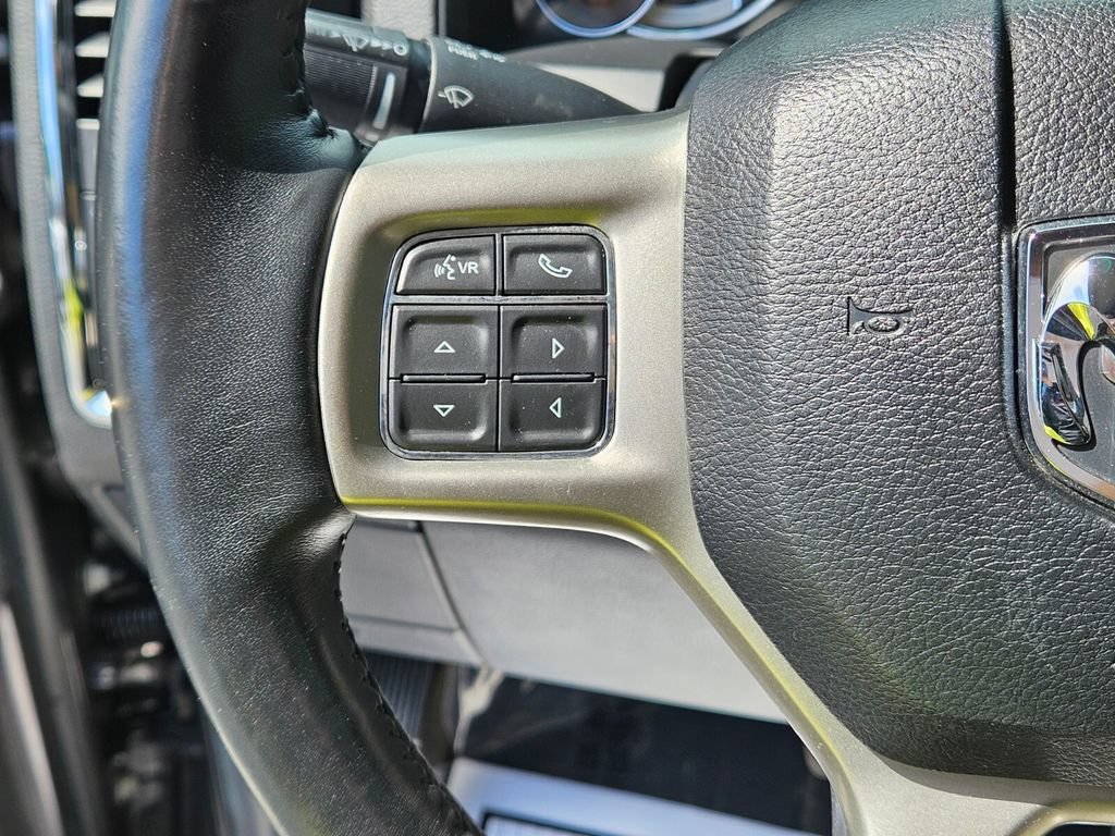 Used 2017 RAM 1500 Laramie w/ Convenience Group AWD/4WD image 27