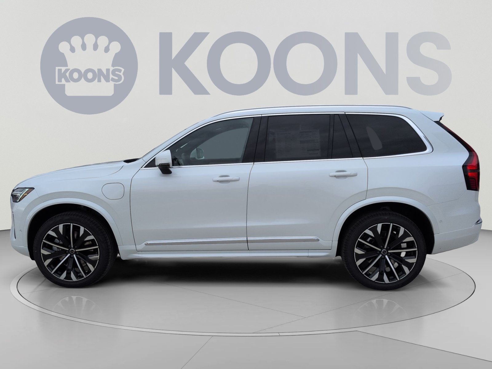 New 2026 Volvo XC90 T8 Plus w/ Protection Package Premier AWD/4WD image 7