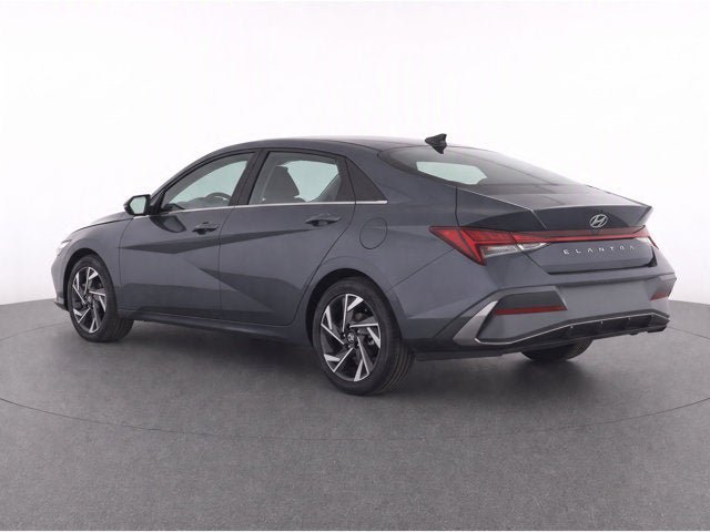Used 2024 Hyundai Elantra SEL w/ Convenience Package FWD image 7