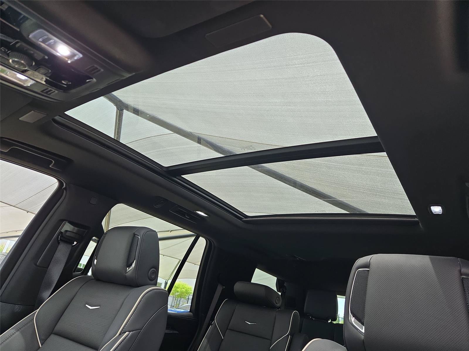 New 2026 Cadillac Escalade Sport w/ Touring Package AWD/4WD image 9