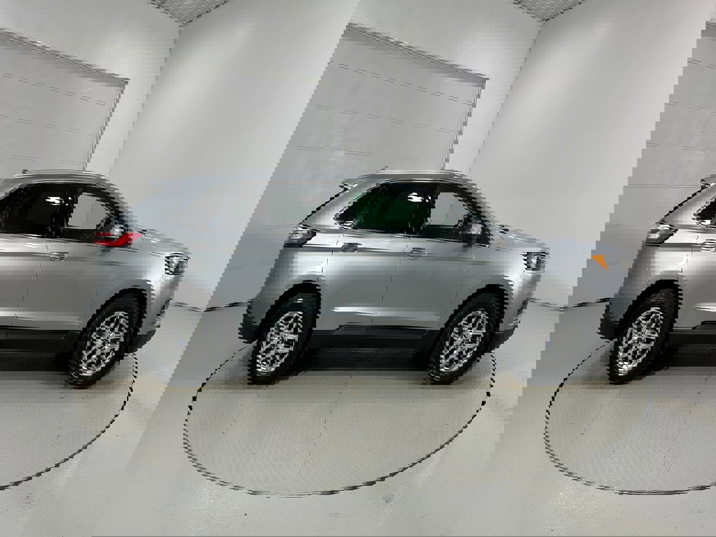 Used 2022 Ford Edge SEL w/ Convenience Package image 35