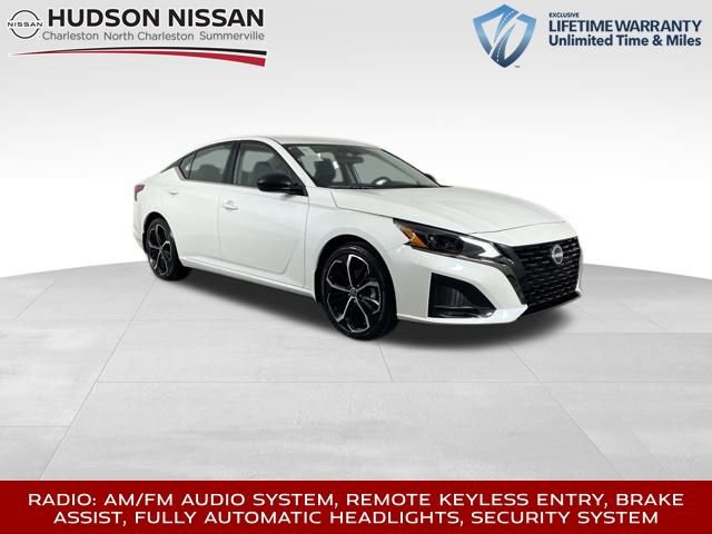 New 2025 Nissan Altima 2.5 SR