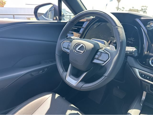 New 2026 Lexus RX 350 w/ Convenience Package AWD/4WD image 13