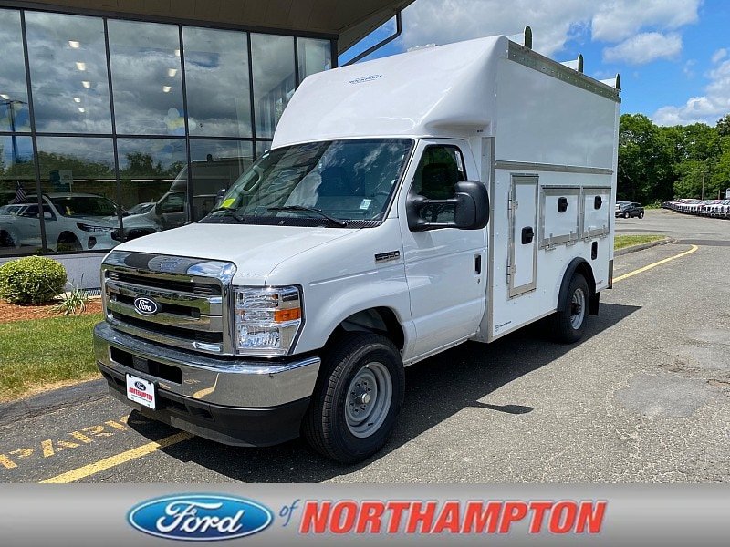 New 2027 Ford E-350 and Econoline 350 Super Duty w/ Power Equipment Group RWD image 1