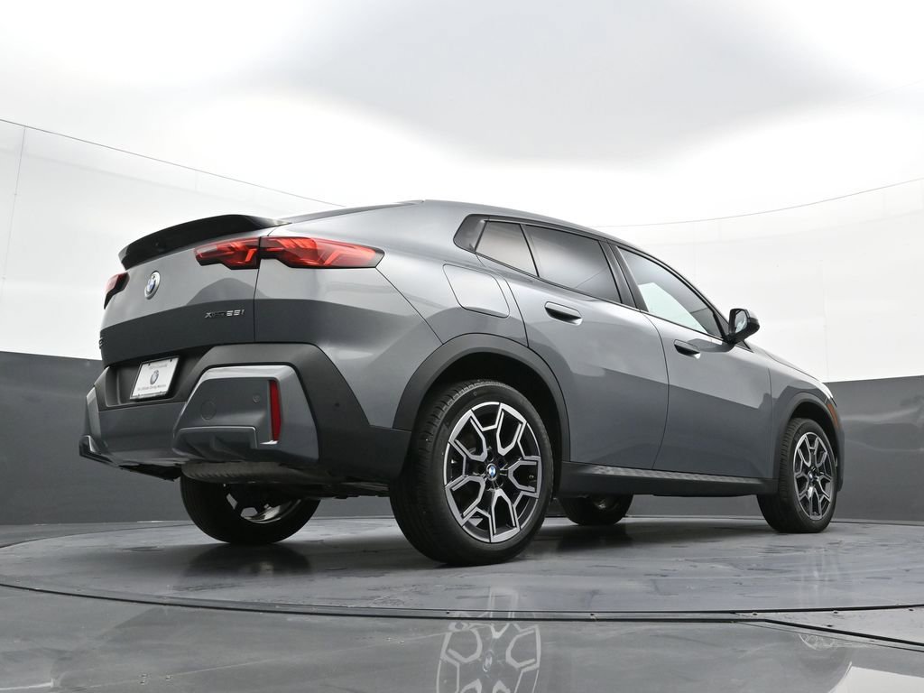 Used 2025 BMW X2 xDrive28i w/ Premium Package image 28