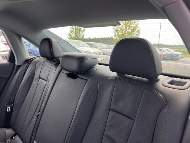Used 2019 Audi A4 2.0T Premium FWD image 19