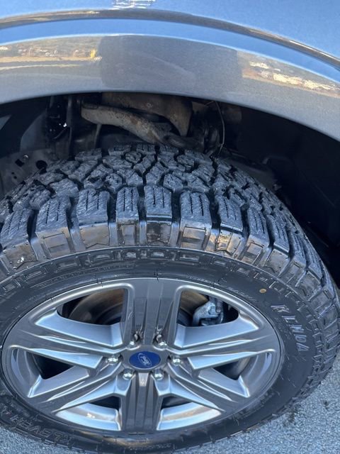 Used 2020 Ford F150 Lariat image 13