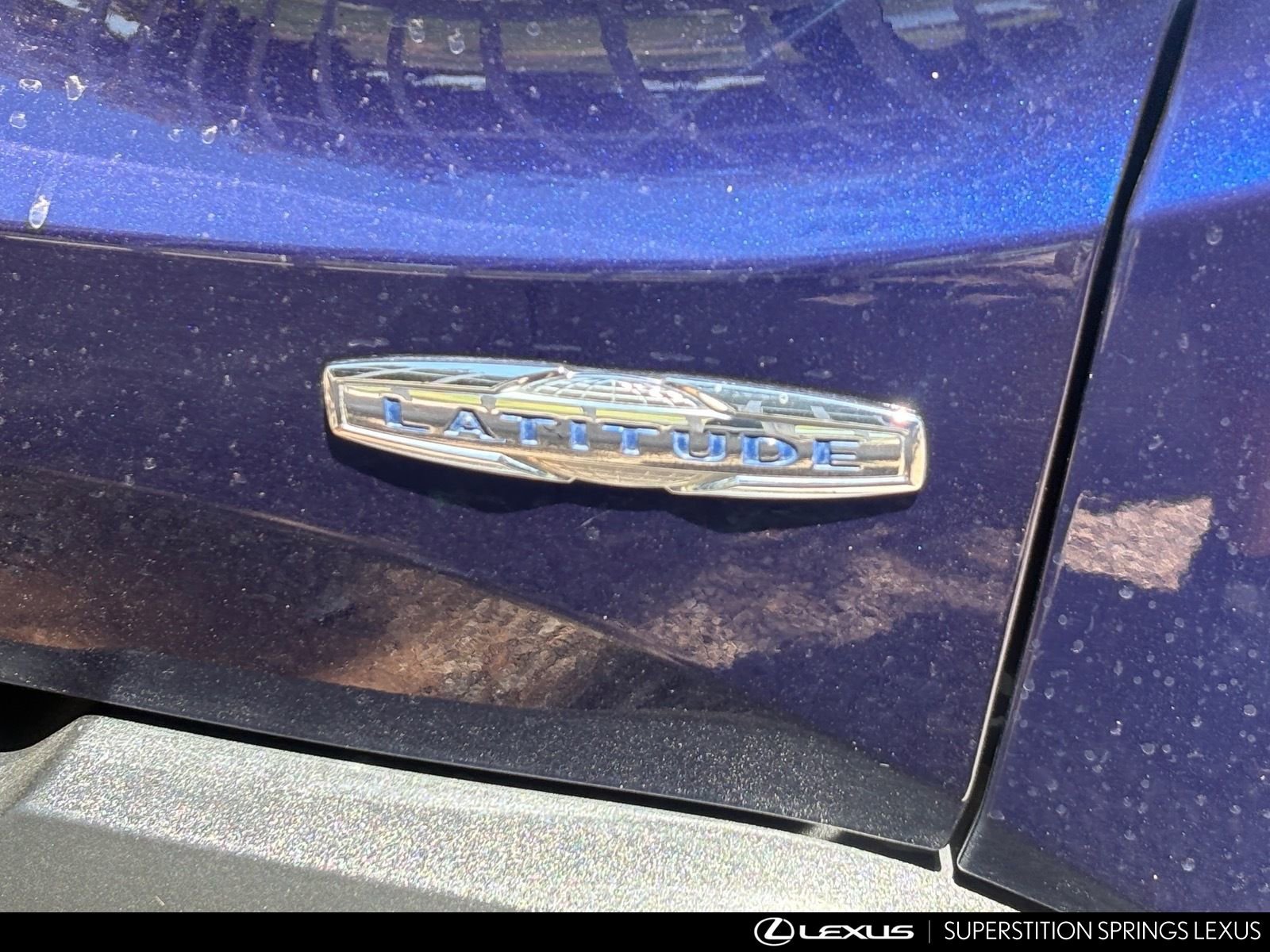 Used 2018 Jeep Renegade Latitude FWD image 11