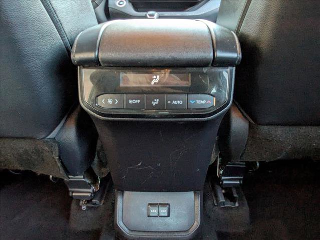 Used 2022 Toyota Highlander XLE image 17