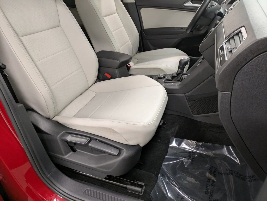 Used 2019 Volkswagen Tiguan SE image 29