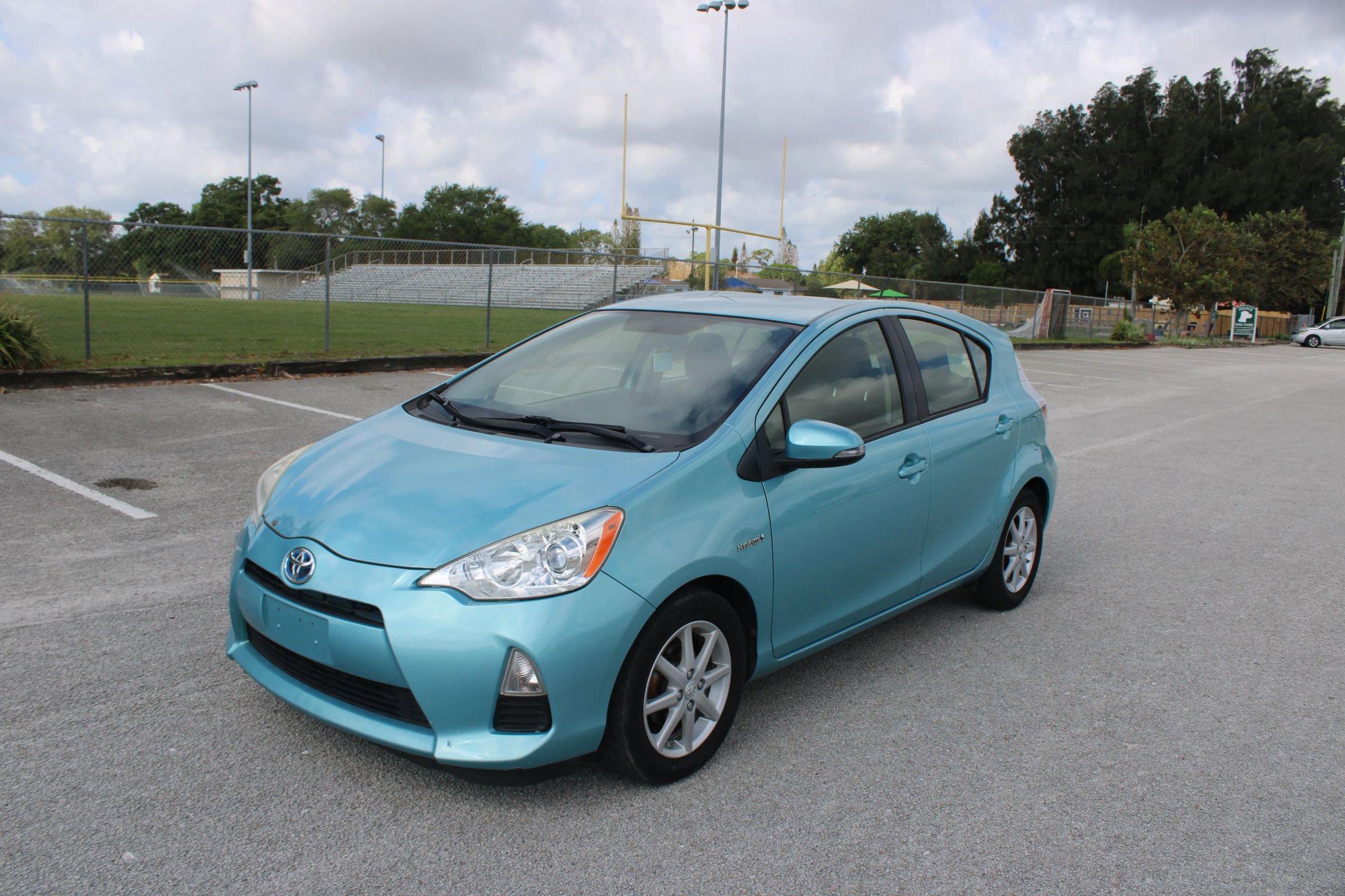 Used 2013 Toyota Prius C Three FWD image 3
