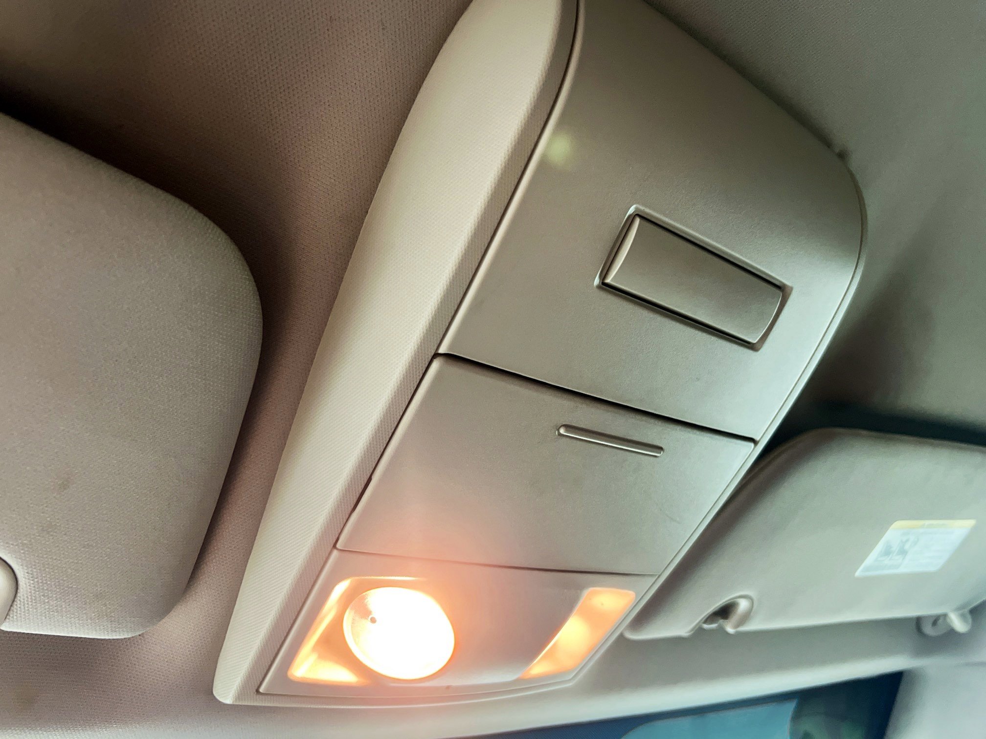 Used 2019 Dodge Grand Caravan SE FWD image 14