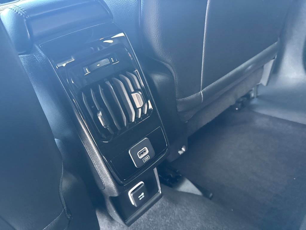 Used 2023 Jeep Compass Latitude image 34