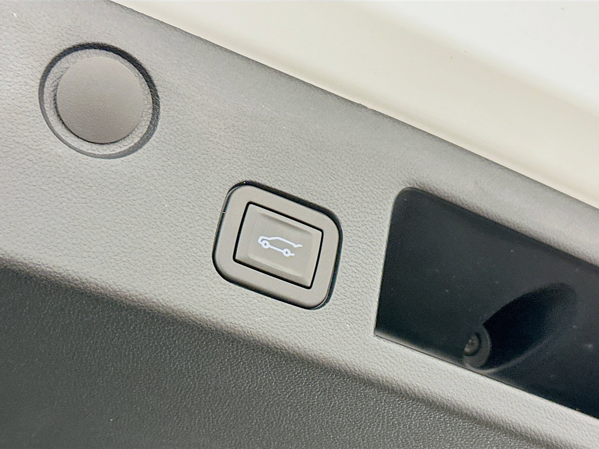 Used 2025 Chevrolet Equinox LT w/ Convenience Package II image 31