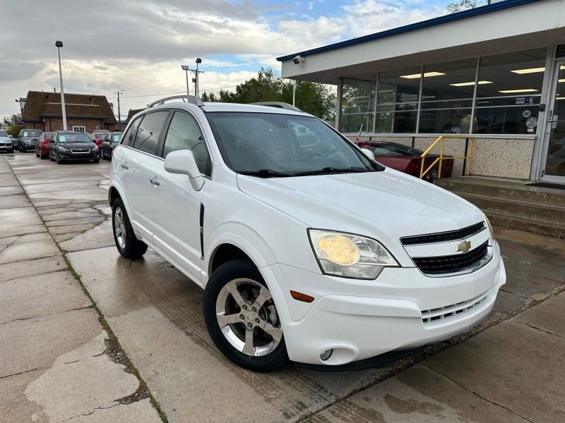 Used 2013 Chevrolet Captiva Sport LT FWD image 1