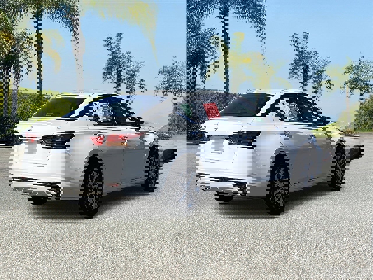 Certified 2025 Nissan Altima 2.5 S image 4