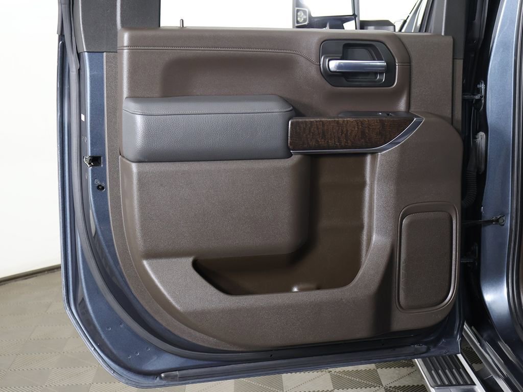 Used 2020 GMC Sierra 2500 Denali w/ Denali Ultimate Package AWD/4WD image 27