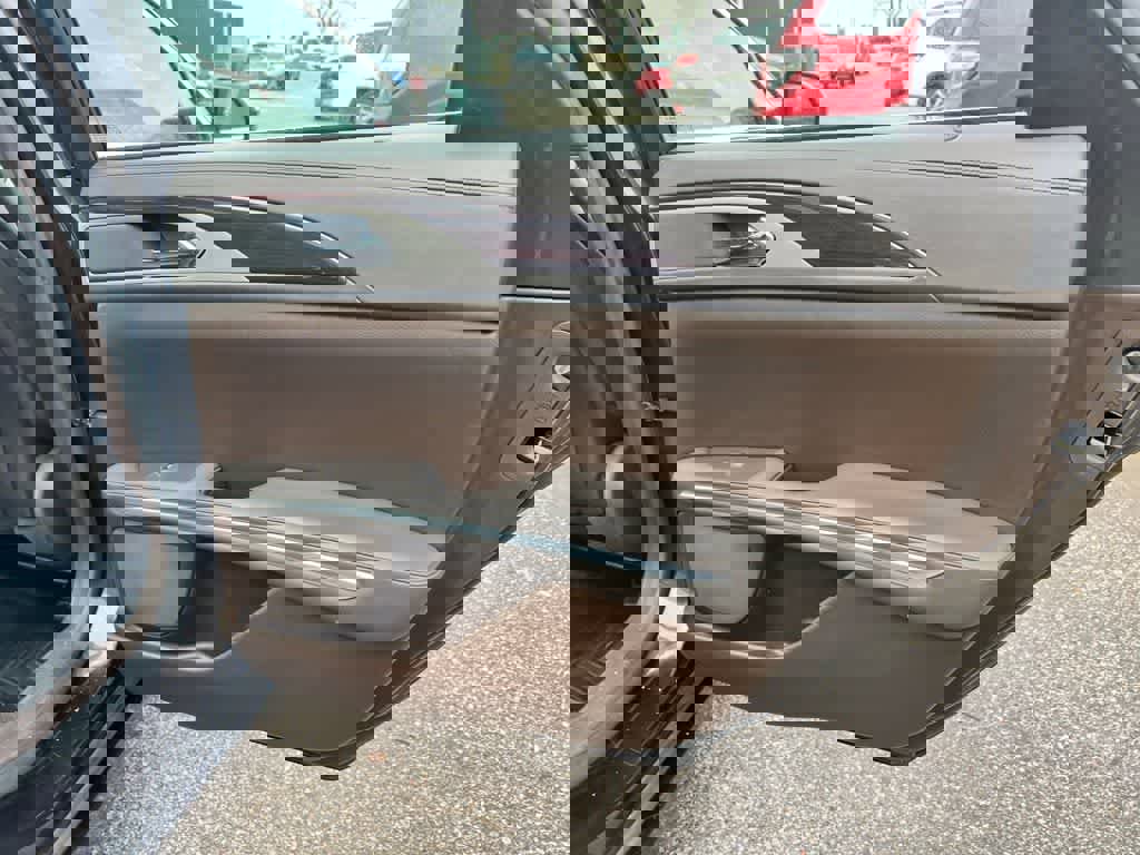 Used 2016 Lincoln MKZ Black Label w/ Technology Package image 25