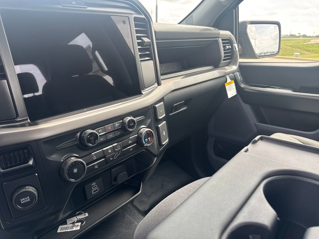 New 2026 Ford F150 XL RWD image 21