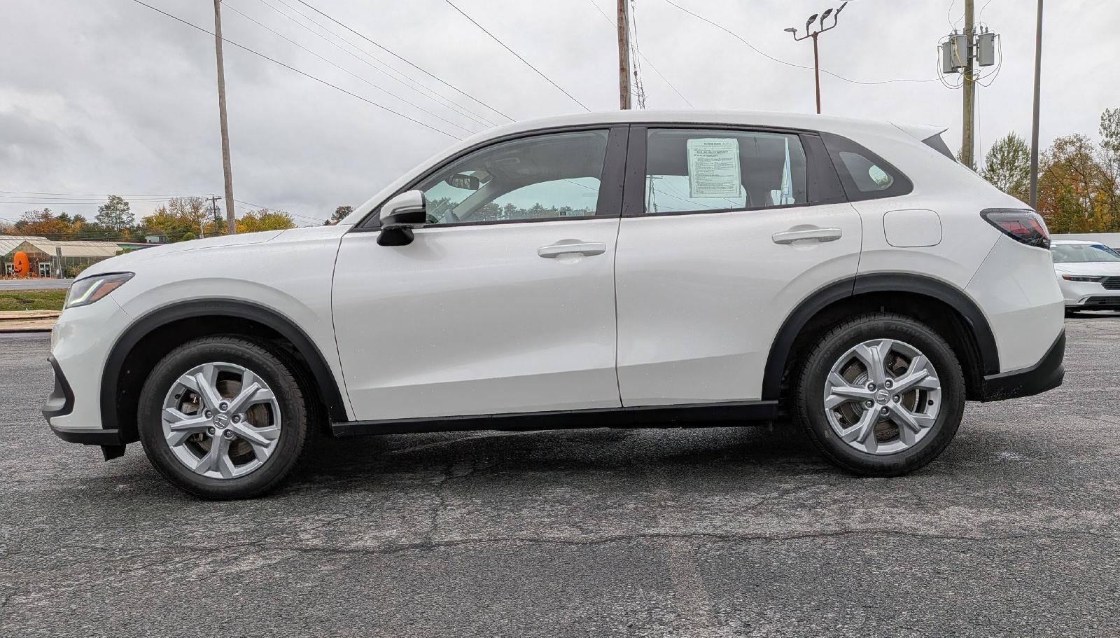 Certified 2024 Honda HR-V LX image 6