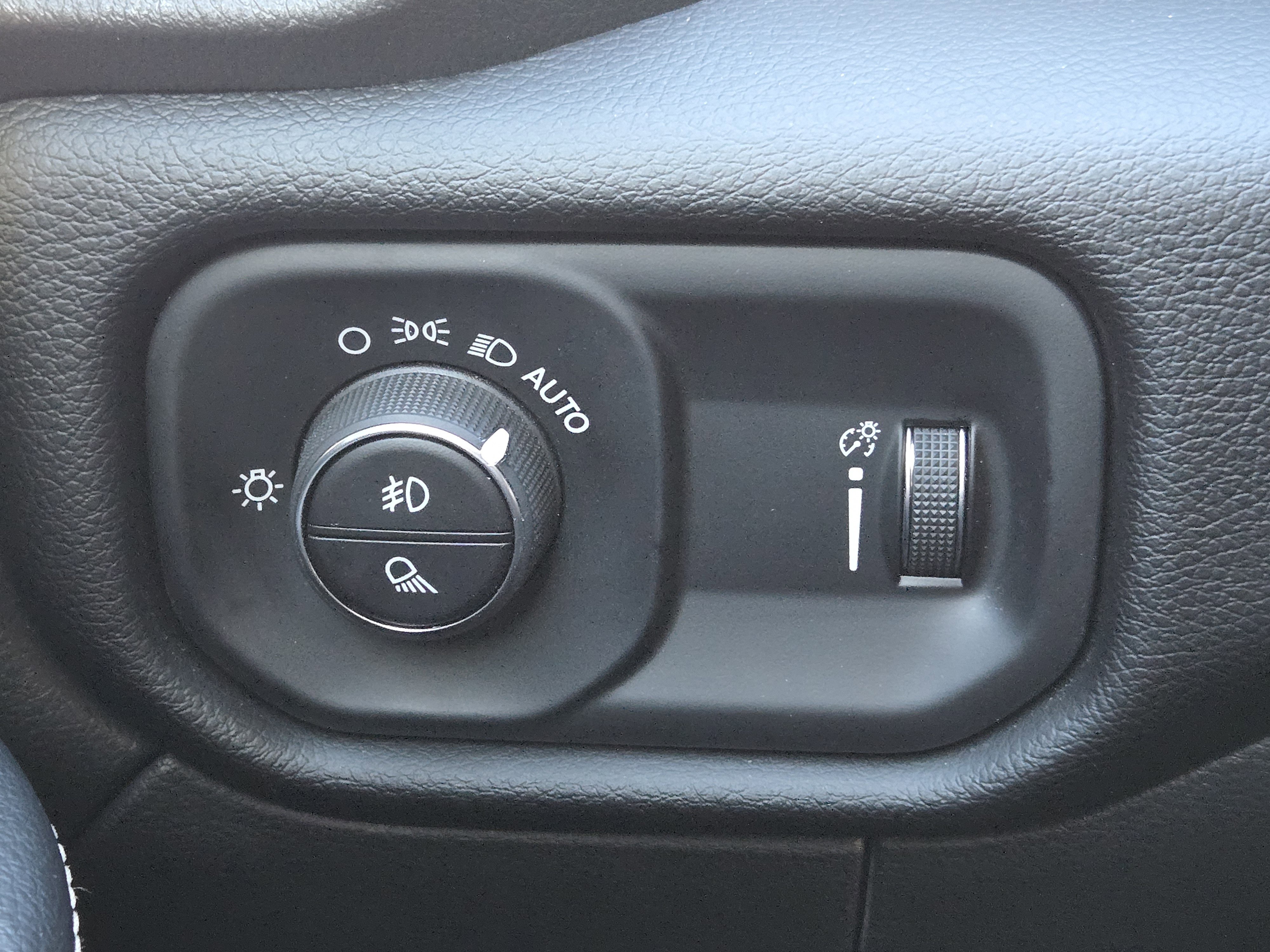 Used 2024 RAM 2500 Big Horn w/ Heated Seats & Wheel Group image 25