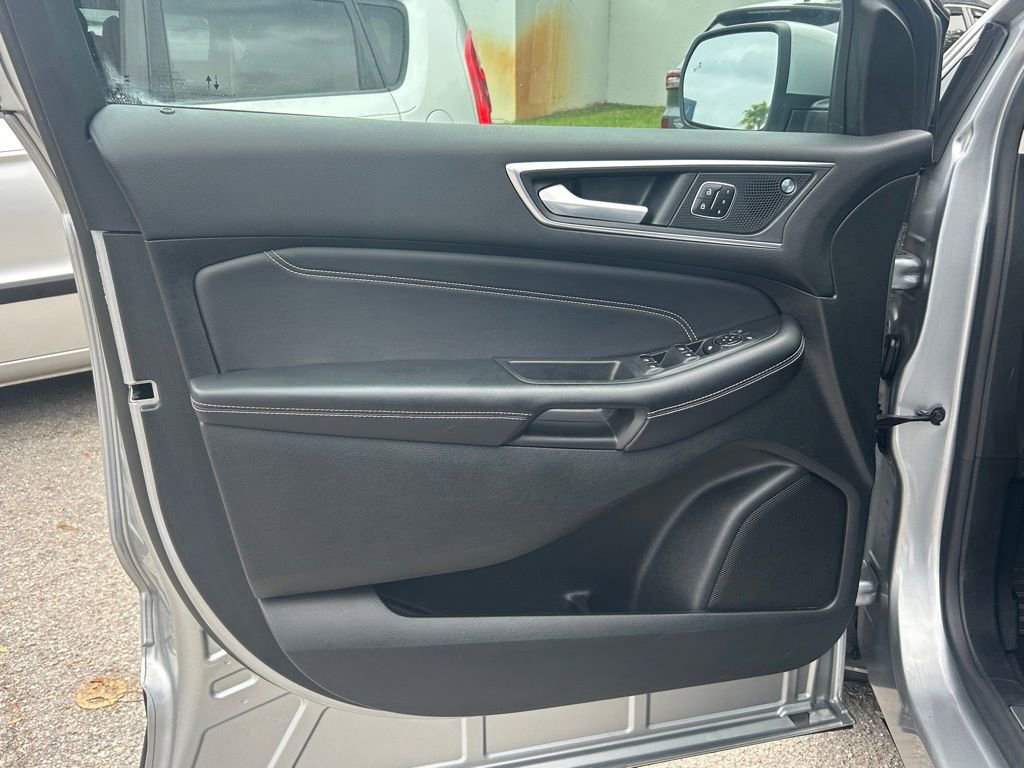 Certified 2022 Ford Edge Titanium image 37