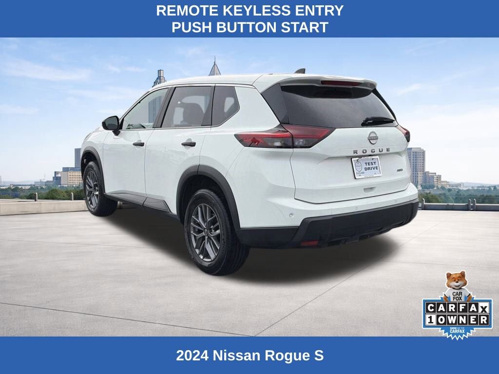 Used 2024 Nissan Rogue S image 3