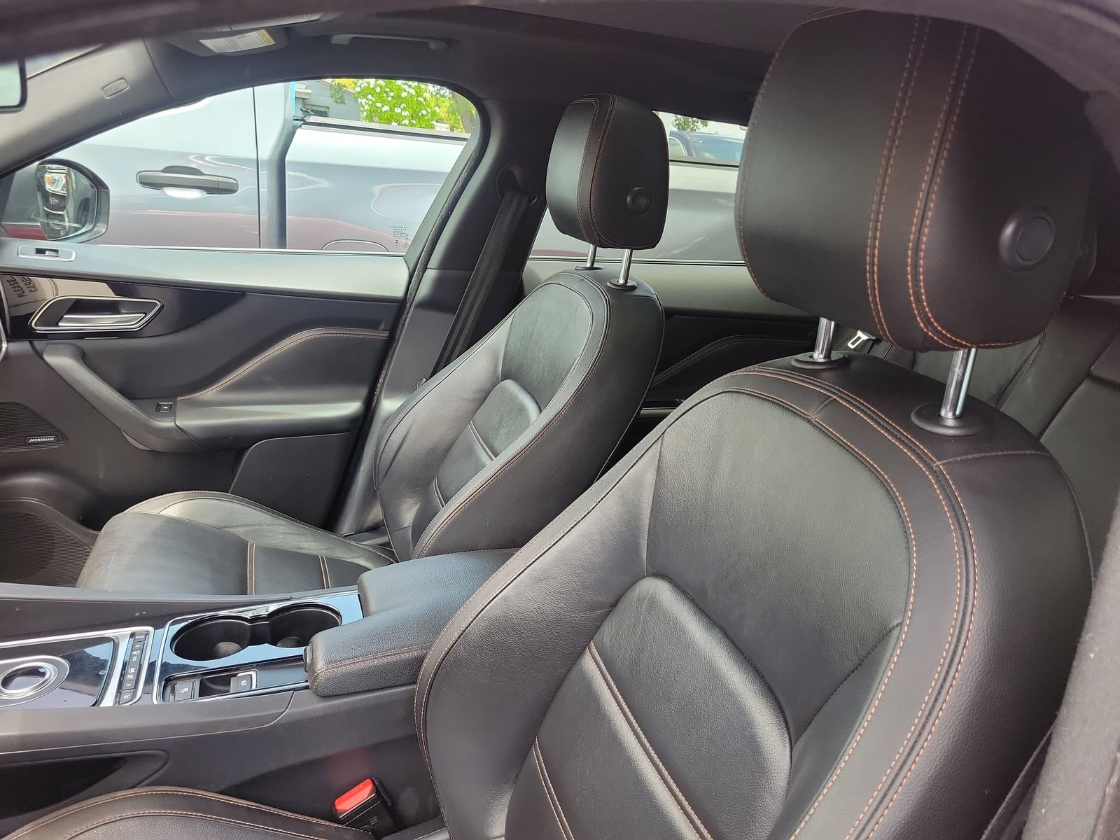 Used 2017 Jaguar F-PACE Prestige AWD/4WD image 11