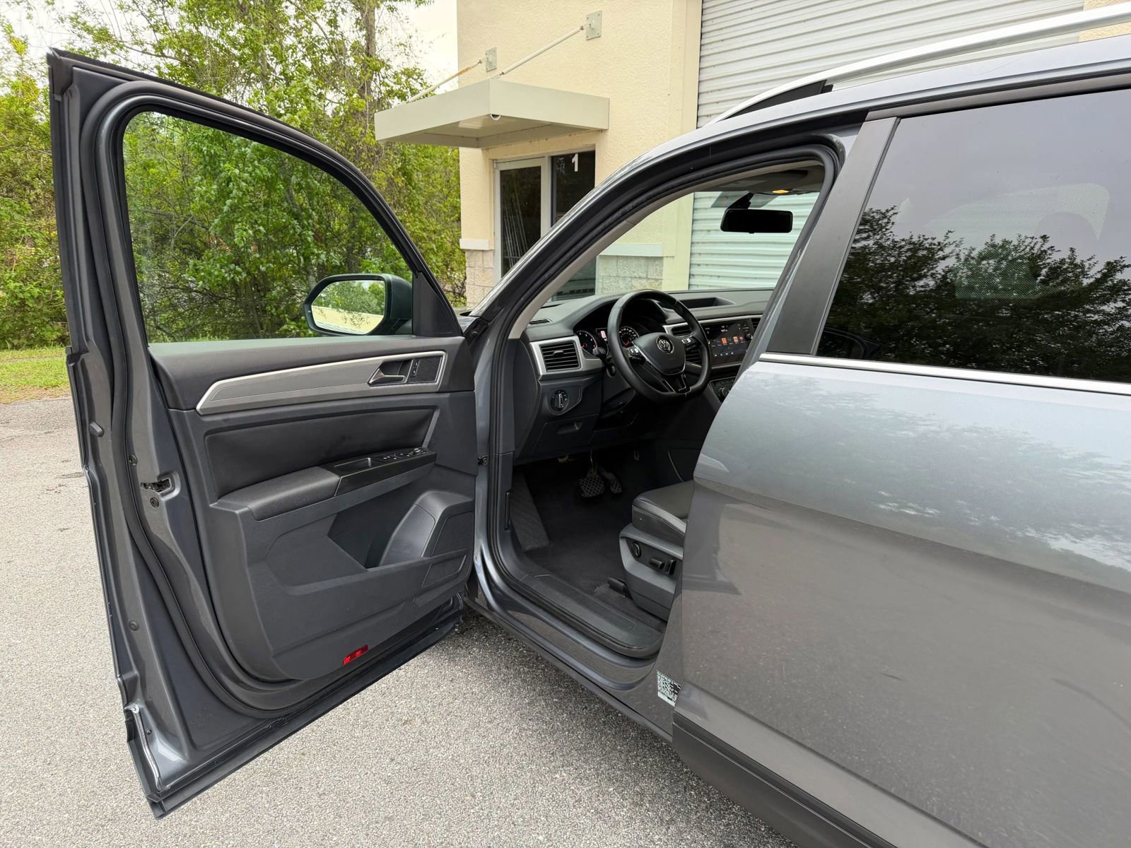 Used 2018 Volkswagen Atlas SE image 20