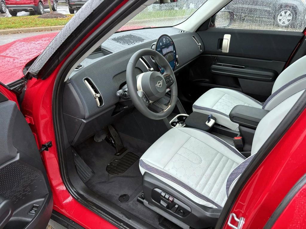 Certified 2025 MINI Cooper Countryman S image 24