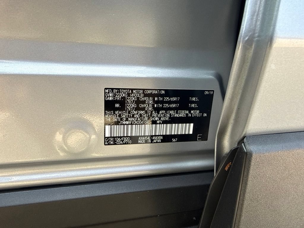 Used 2019 Toyota RAV4 LE w/ Carpet Mat Package AWD/4WD image 25