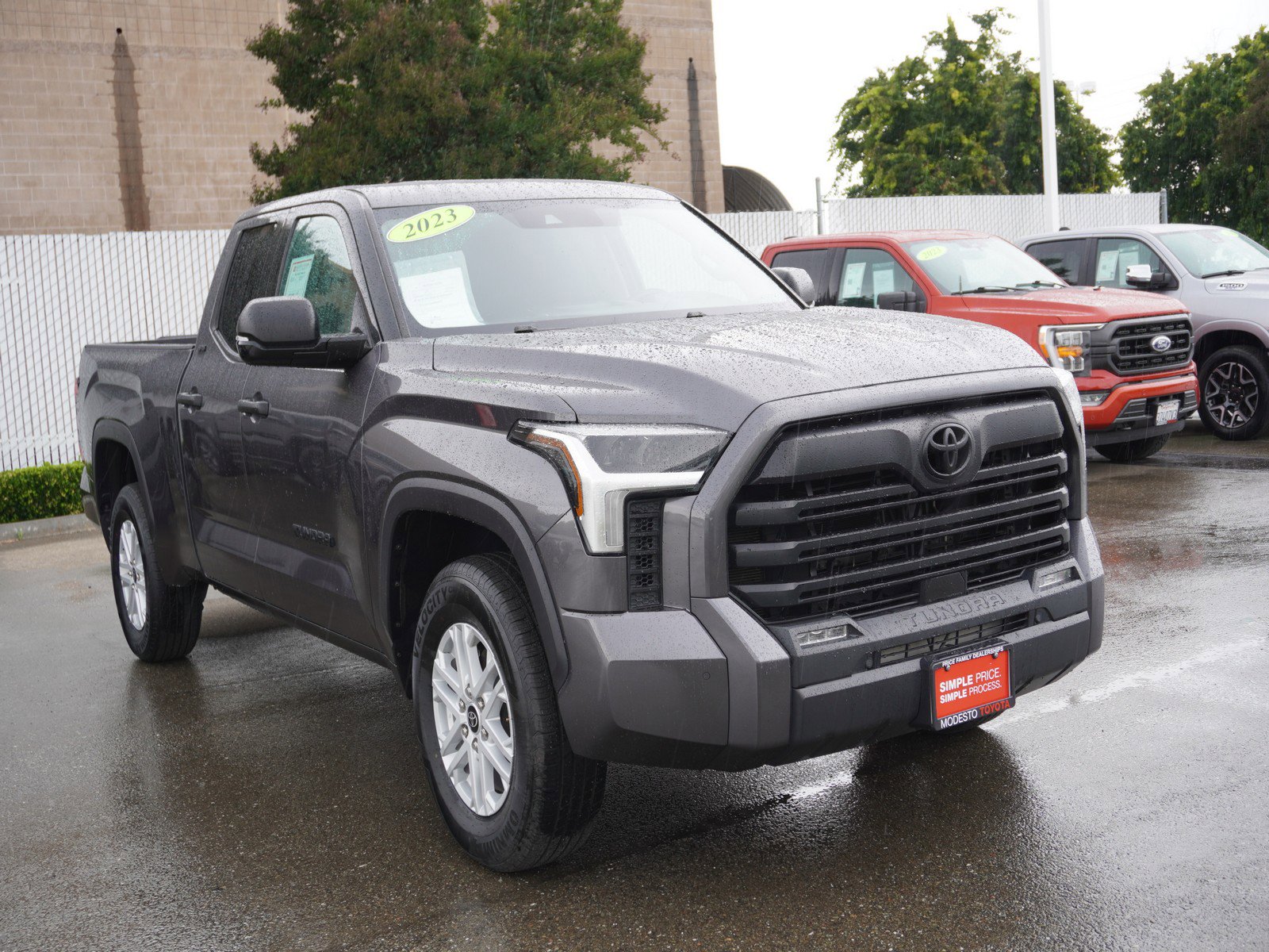 Used 2023 Toyota Tundra SR5 w/ SR5 Convenience Package AWD/4WD video 1