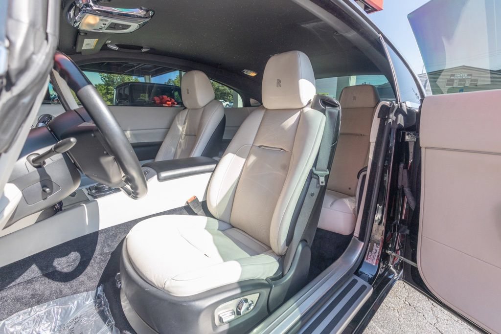 Used 2019 Rolls-Royce Wraith RWD image 41