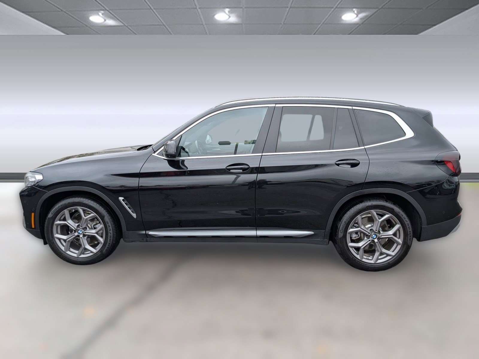 Used 2024 BMW X3 xDrive30i w/ Convenience Package w/ZPA image 2