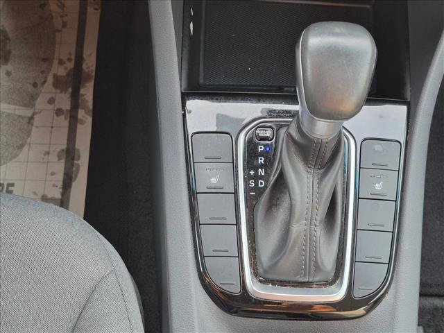 Used 2020 Hyundai Ioniq SE FWD image 16