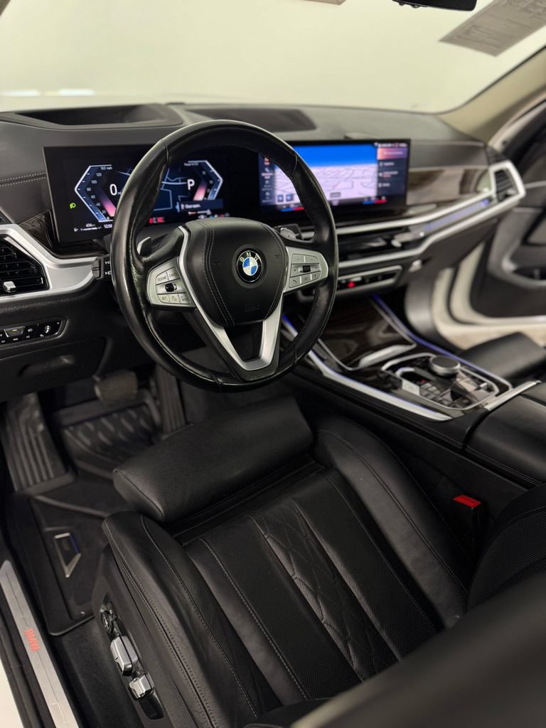 Used 2023 BMW X7 xDrive40i w/ Premium Package AWD/4WD image 30