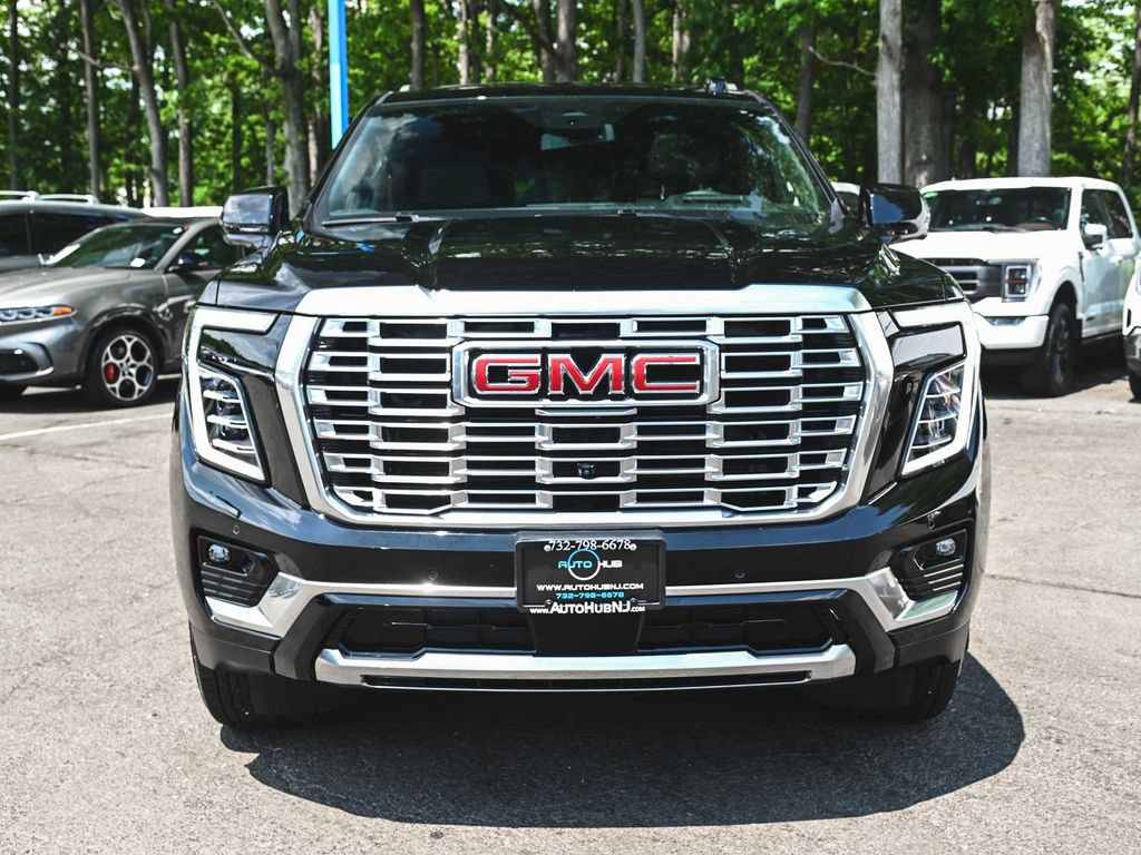 Used 2026 GMC Yukon XL Denali w/ Sun & Power Step Package AWD/4WD image 2