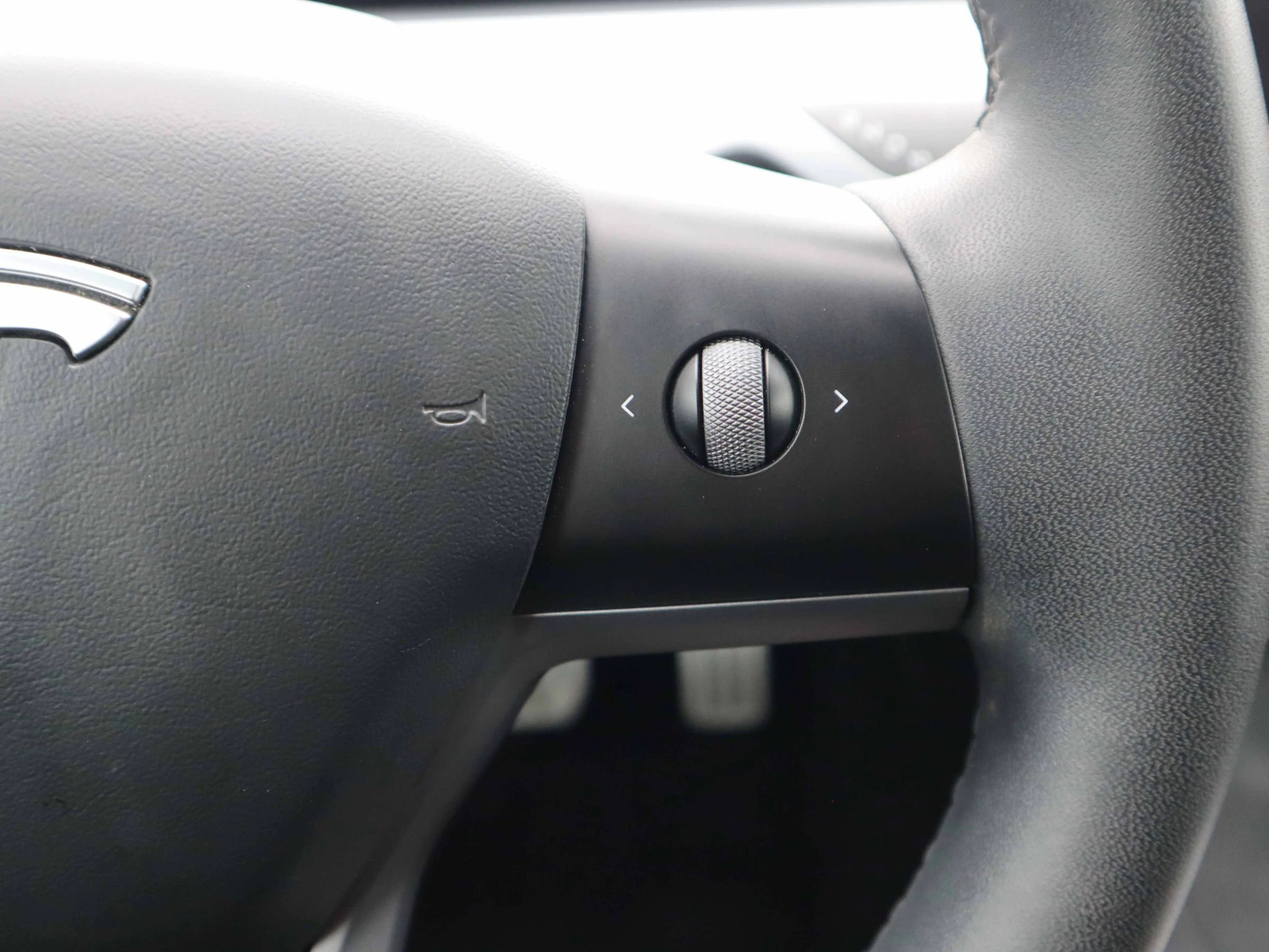 Used 2021 Tesla Model 3 Performance image 17