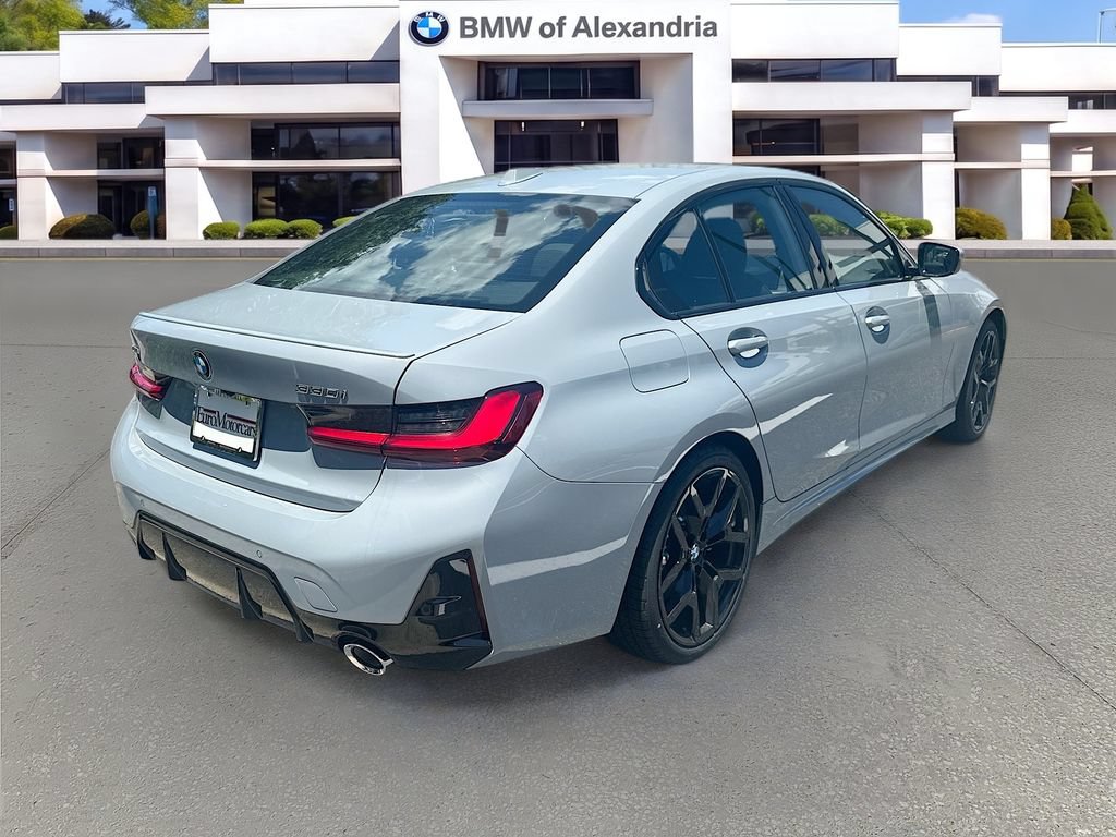 New 2026 BMW 330i xDrive Sedan w/ M Sport Package AWD/4WD image 7