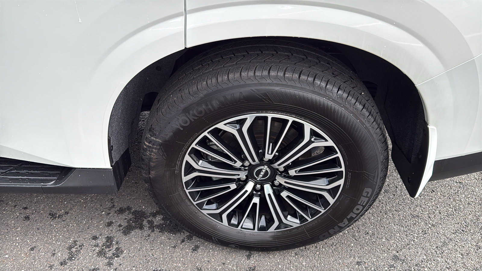 Certified 2026 Nissan Armada Platinum AWD/4WD image 22