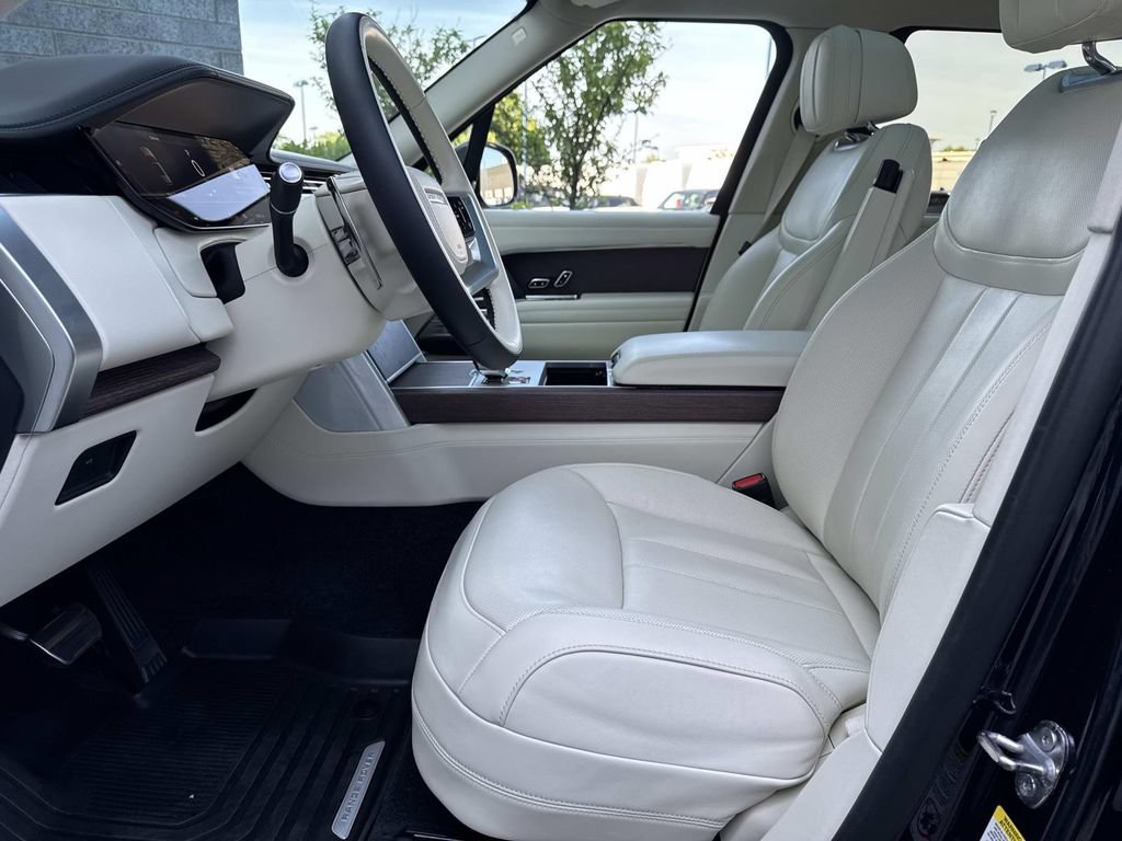 Certified 2024 Land Rover Range Rover Long Wheelbase SE AWD/4WD image 22