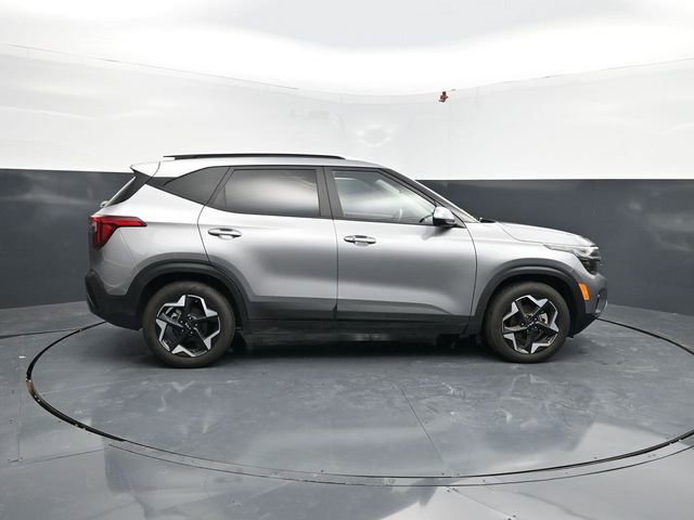 Used 2025 Kia Seltos S FWD image 11