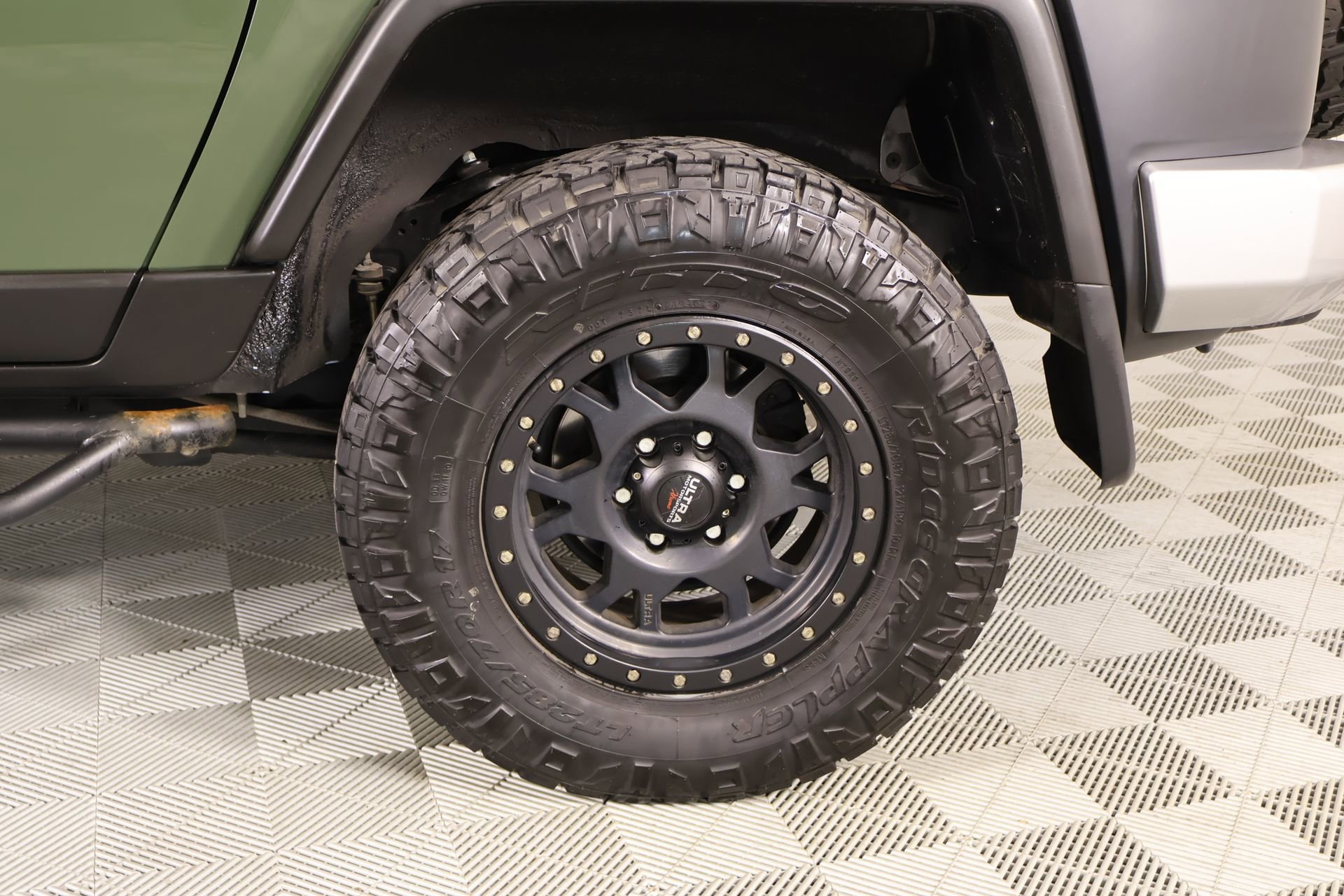 Used 2014 Toyota FJ Cruiser 4WD w/ Upgrade Package image 19