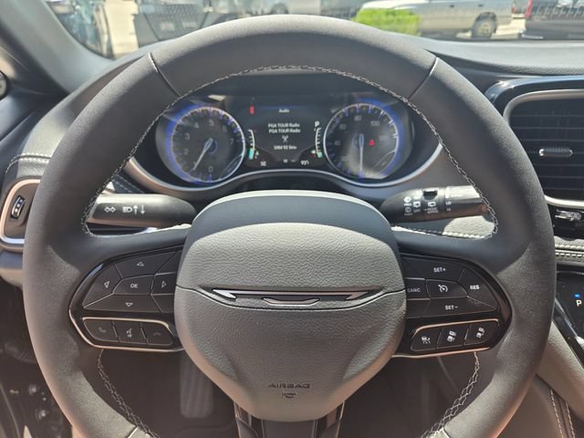 New 2027 Chrysler Pacifica Limited w/ S Appearance Package FWD image 29
