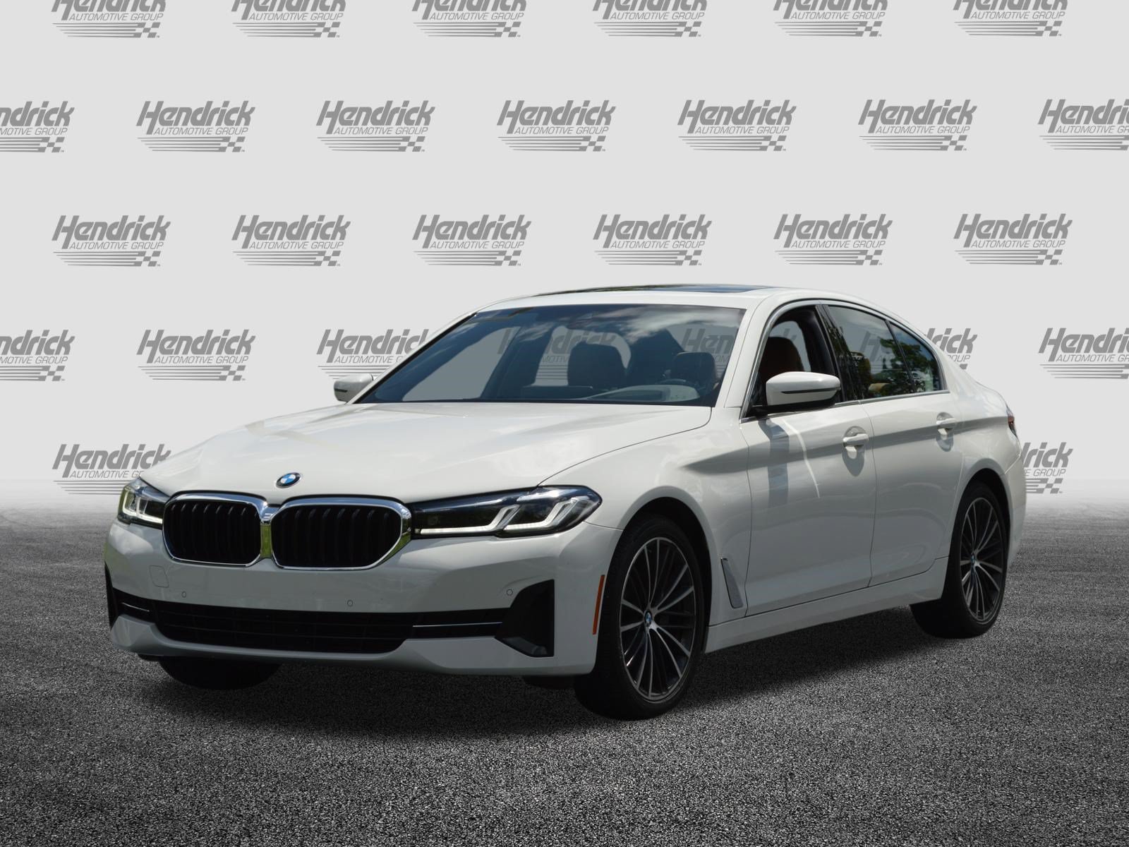 Certified 2023 BMW 530i xDrive w/ Premium Package AWD/4WD image 7