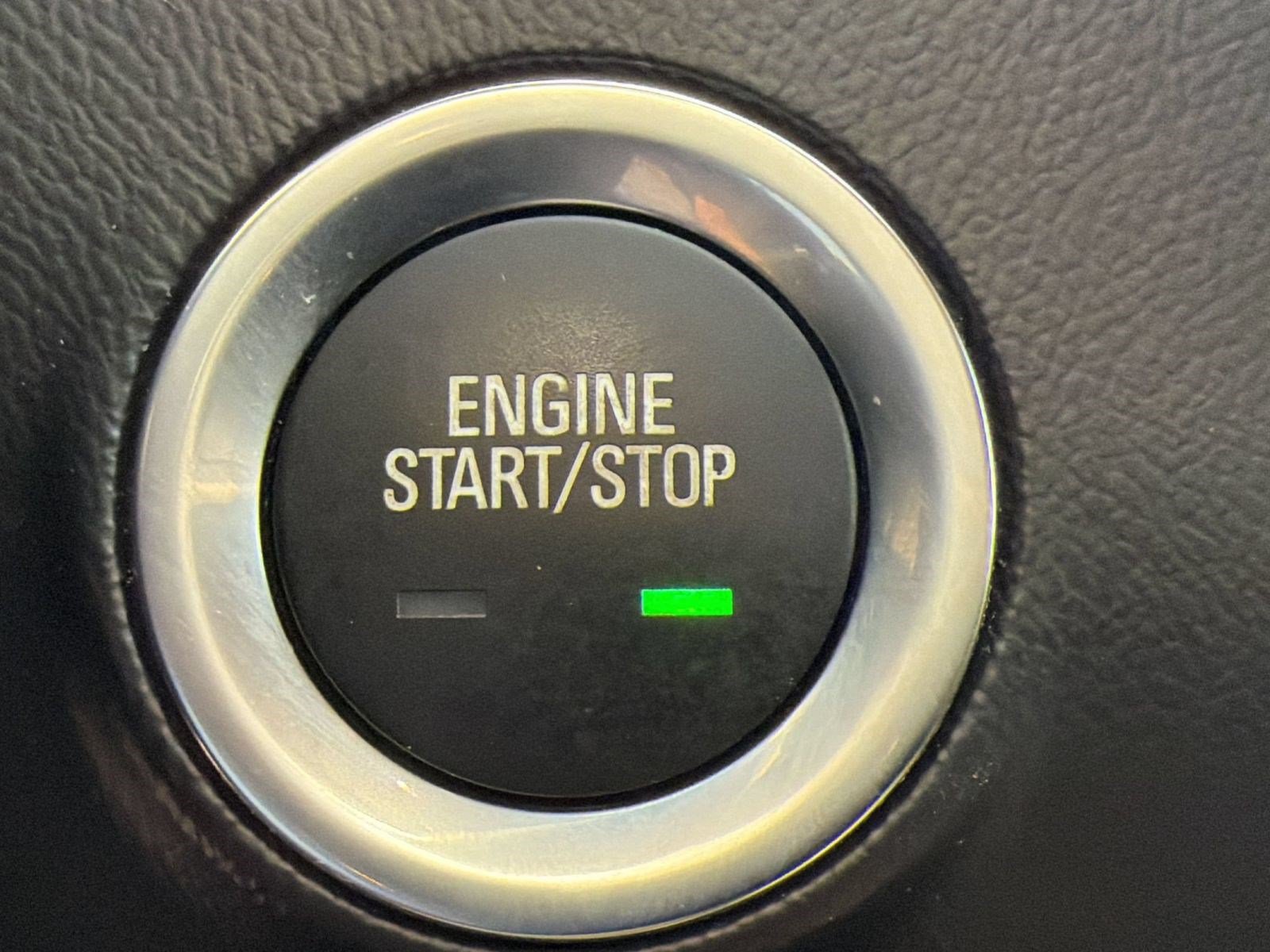 Used 2022 GMC Terrain SLE FWD image 17