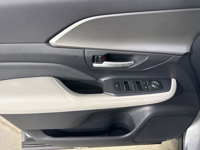 Used 2026 Toyota Grand Highlander AWD Hybrid image 19