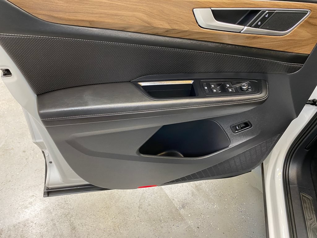 Used 2025 Volkswagen Atlas SE FWD image 20